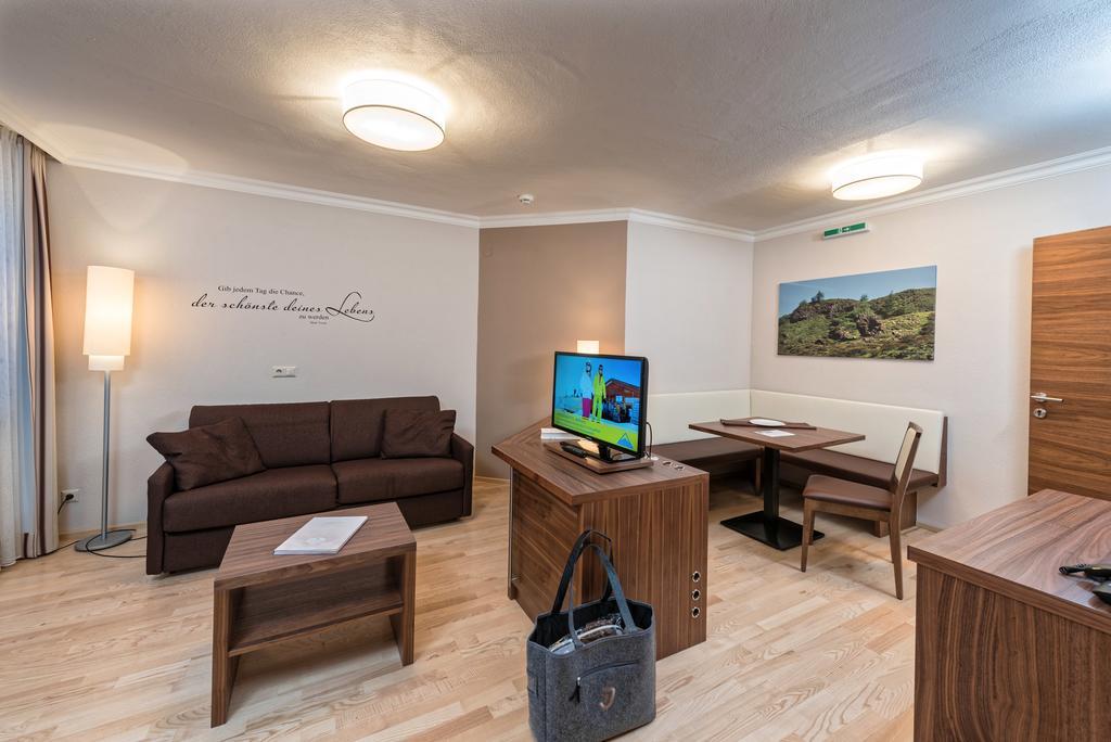 Hotel Jennys Schloessl Serfaus Oda fotoğraf